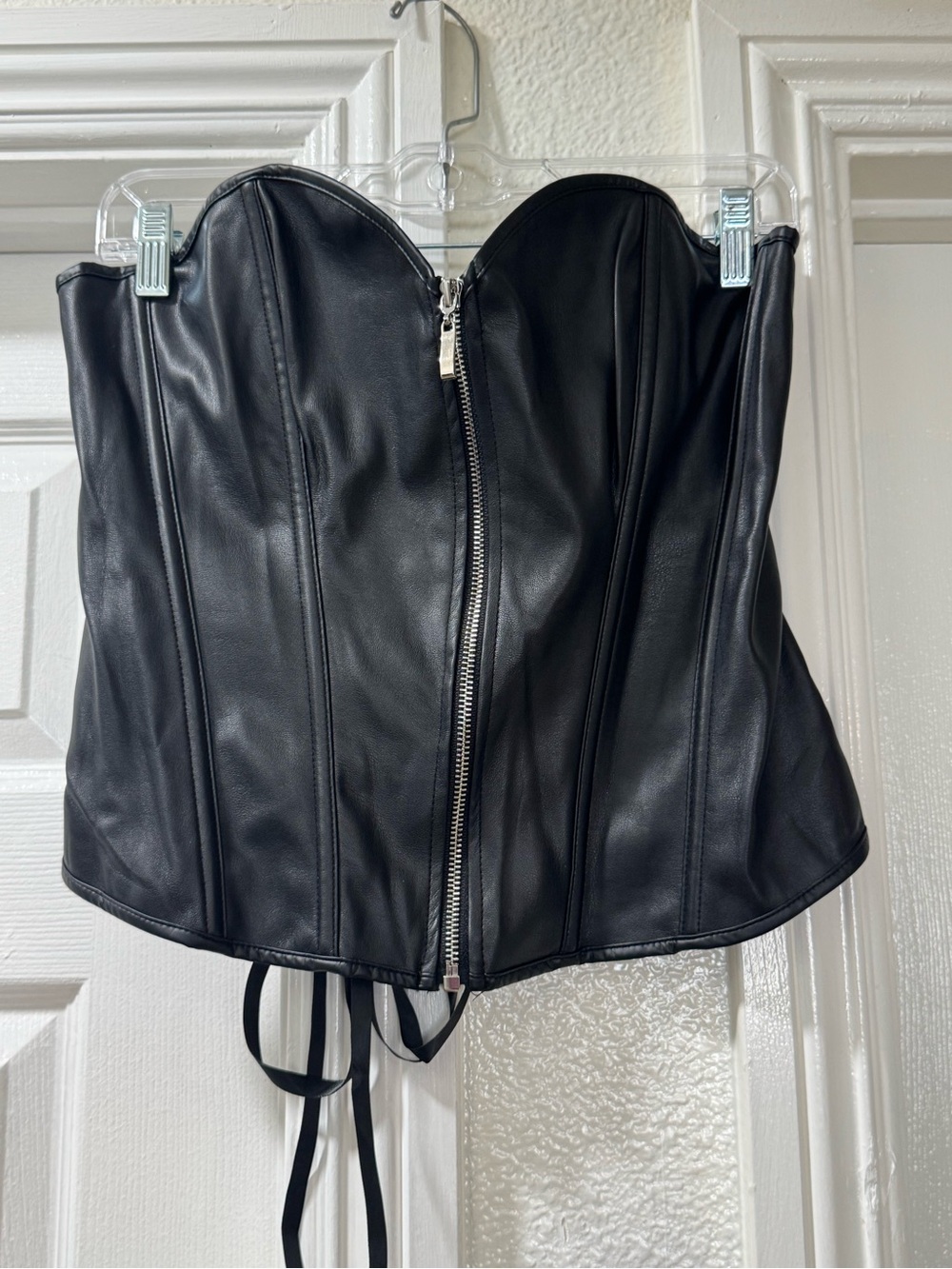 SHEIN Black Faux Leather Corset Top with Front Zip